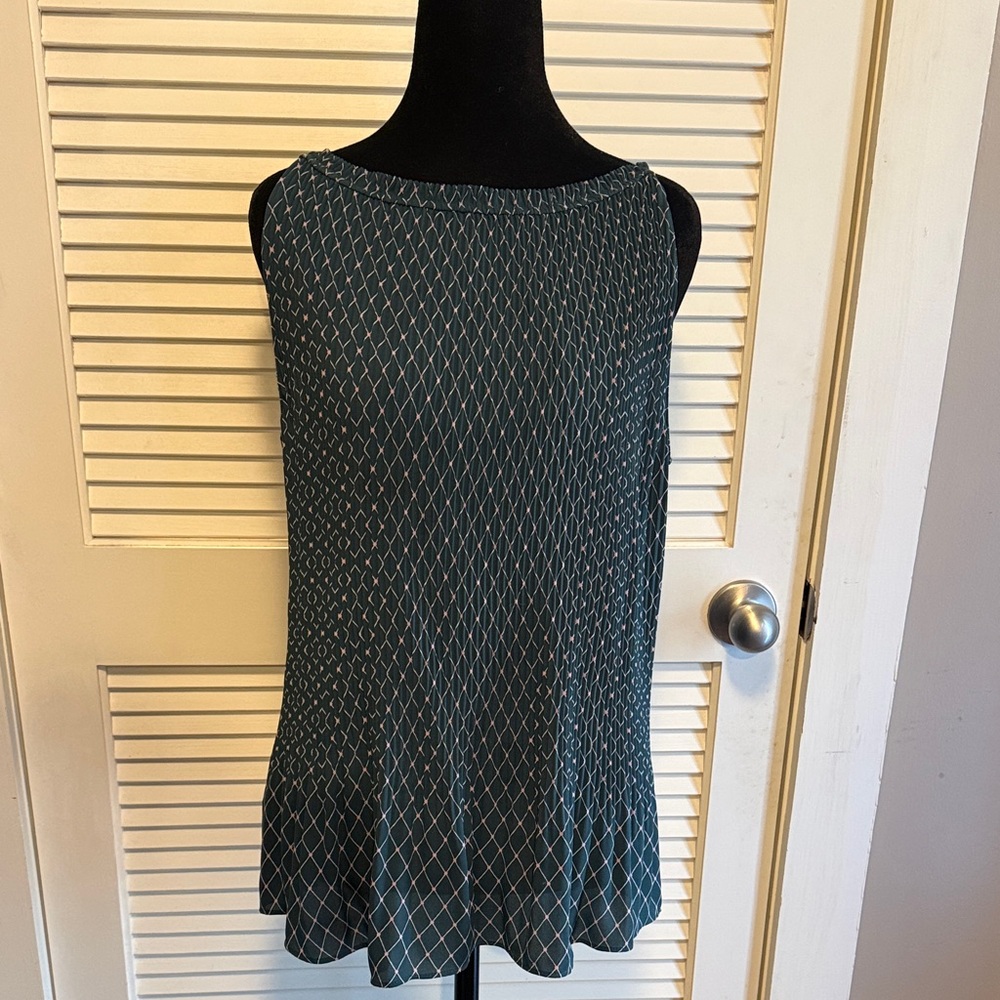 Ann Taylor Teal Geometric Sleeveless Flared Tank